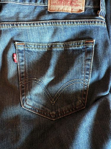 450px-Levi's_506_back_pocket waist overalls