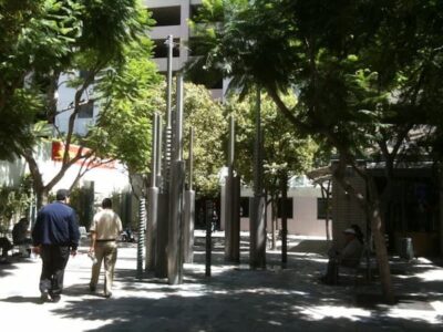 Possibly in recognition of the importance of water to Los Angeles, the recirculating fountain is created of water pipes.
