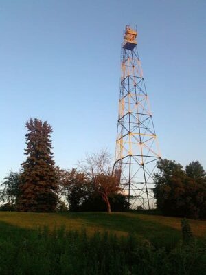A color photograph of an airway beacon that still exists.