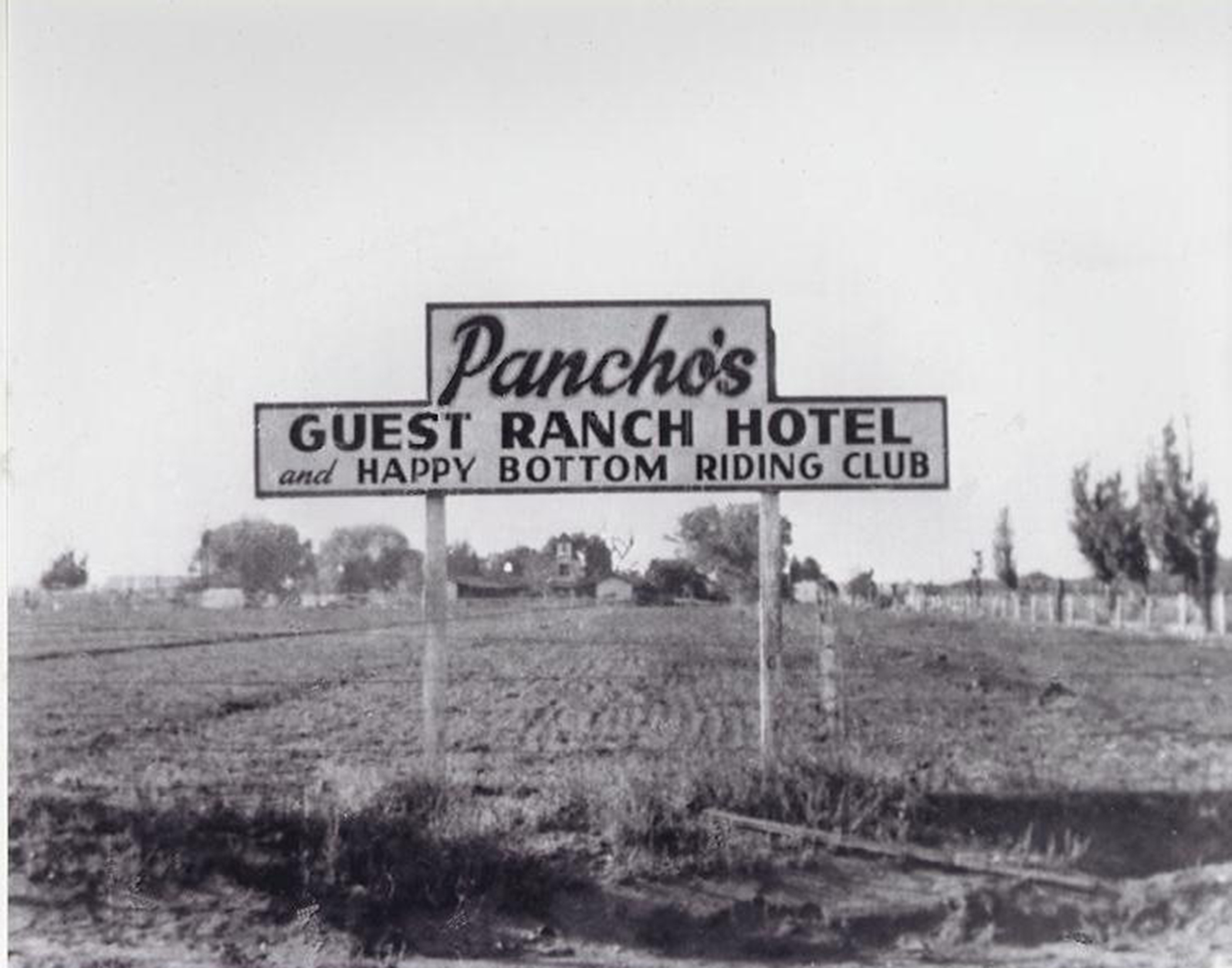 Pancho Barnes, happy bottom rididng club